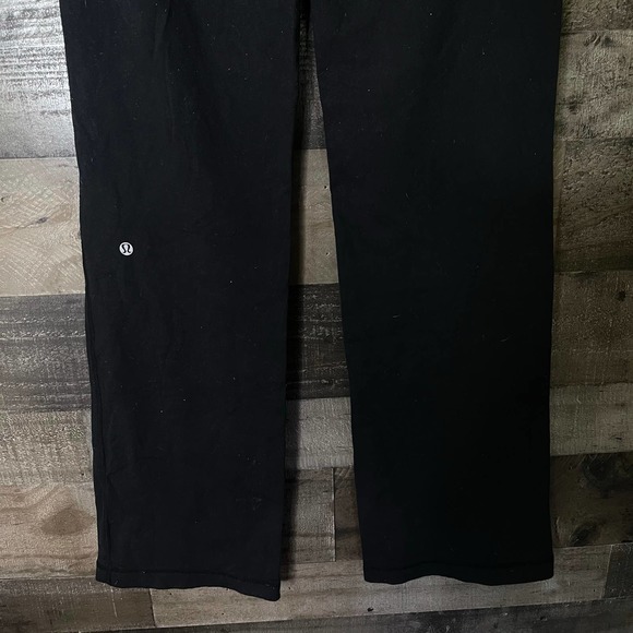 SOLD Lululemon Astro Pant 8 - Picture 6 of 6